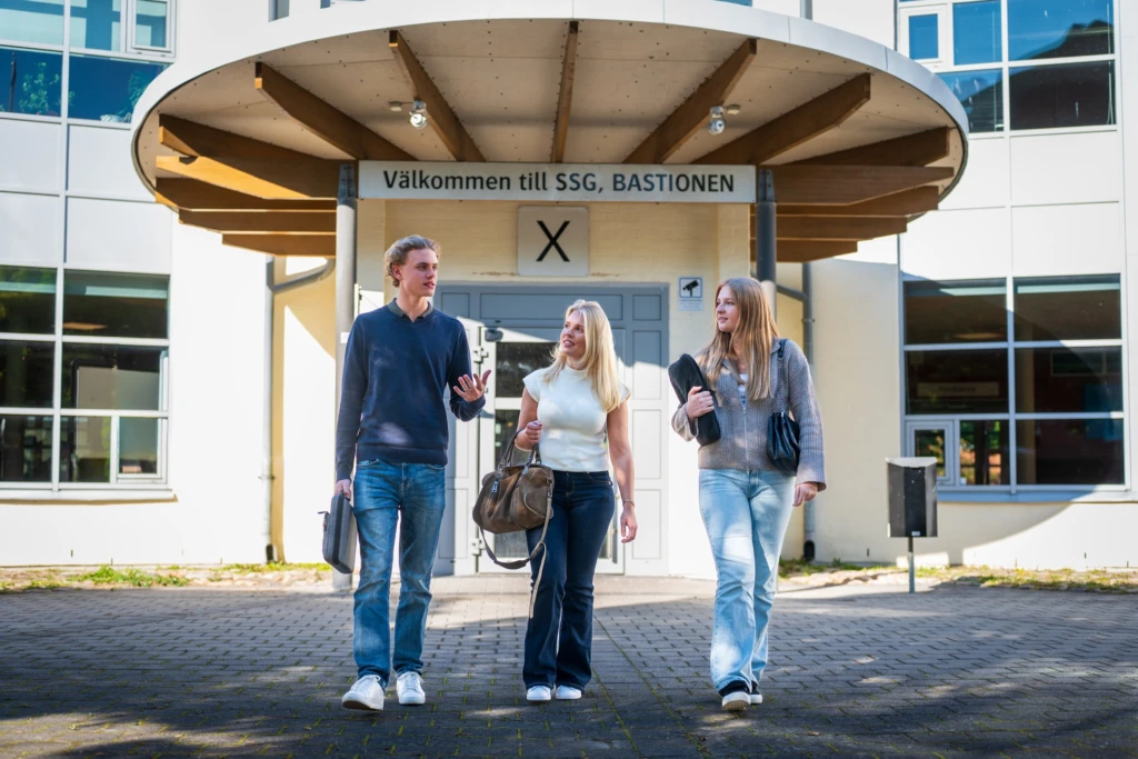 Väljer du ett program på Söderslättsgymnasiet får du en skola där vi satsar på din utbildning på många olika sätt.