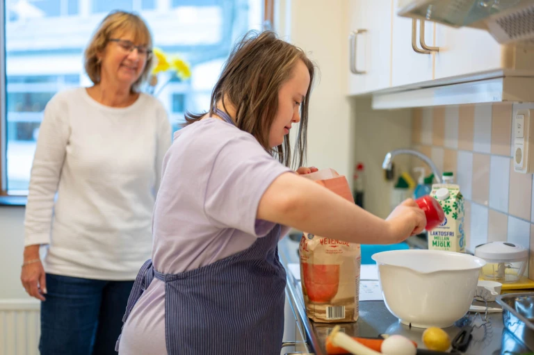 Elev och lärare på anpassad gymnasieskola - individuellt program.